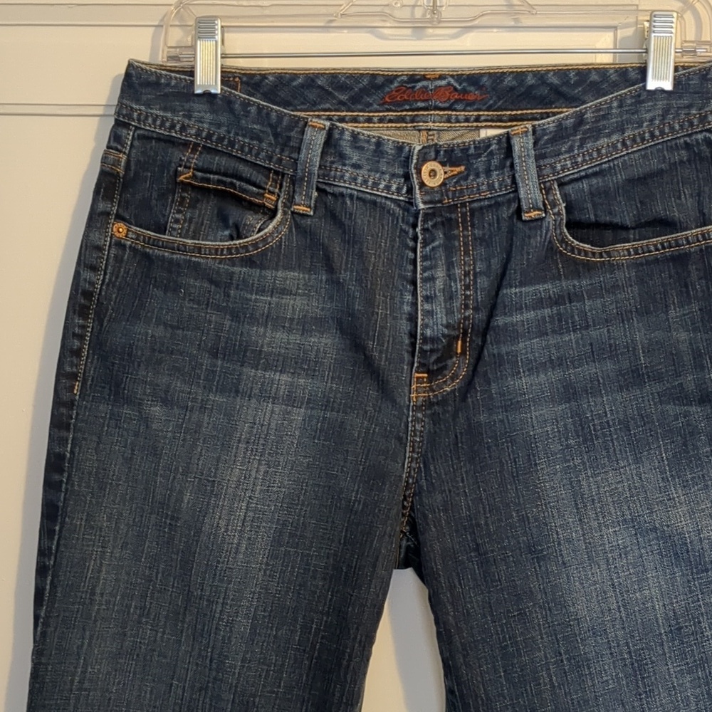 Eddie Bauer Long Straight Leg Dark Wash Mid Rise Jeans 8L - Picture 2 of 5
